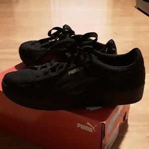 Puma Vikky Platform